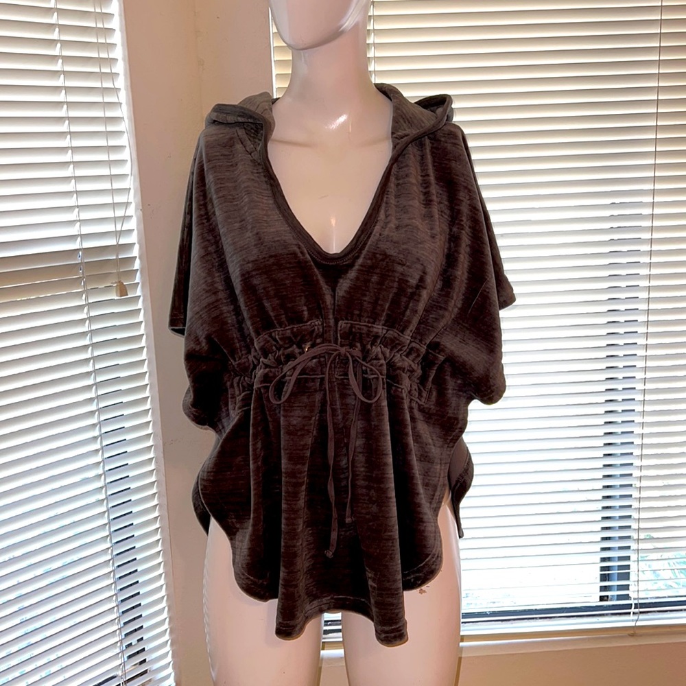JUICY COUTURE Vintage Y2K velour Poncho Size S